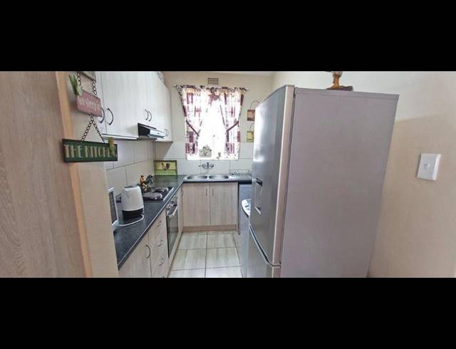 2 BEDROOM DUPLEX FOR SALE IN PRIMROSE HILL